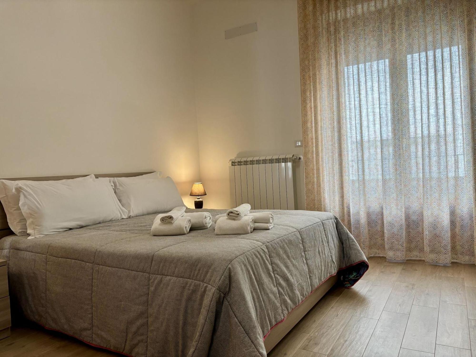 Zezzella By In Puglia Service 洛科罗通多 外观 照片